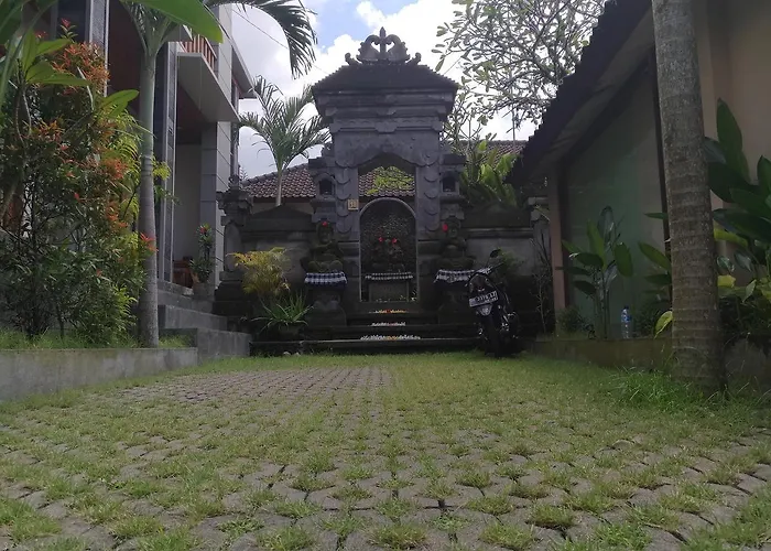 Mekenyem House ゲストハウス