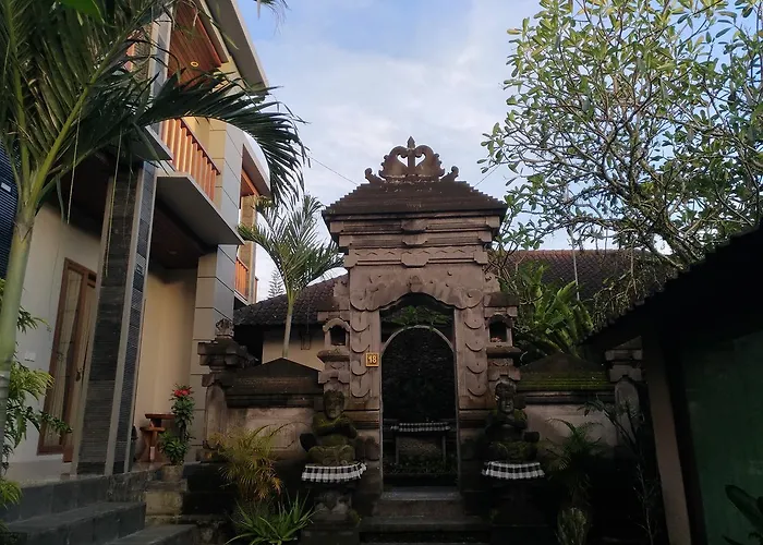 Mekenyem House *
